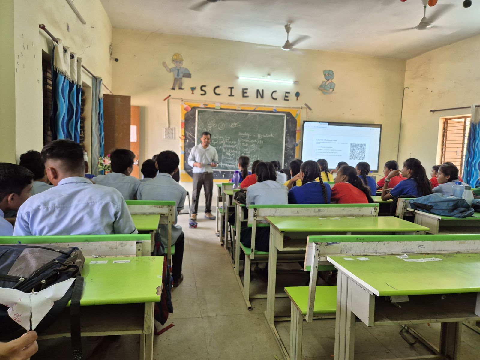 STEM outreach camp session with school students, Bhilai